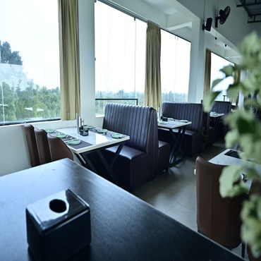 K2N Restaurant Food